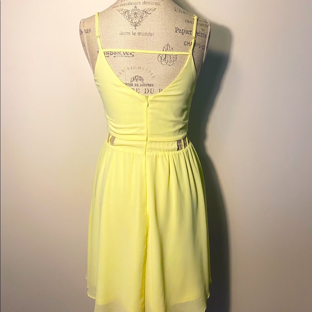 ✨Yellow Sundress - Picture 2 of 2